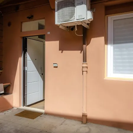 Abalus Apartment