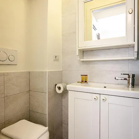 Abalus Apartment *